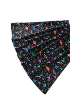 Aisley Dinosaur Pleated Midi Skirt In Black