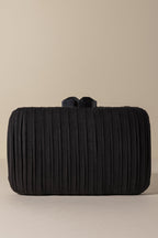 Clutch Sophie Pleated Negro · L´Avenue ·