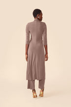 Conjunto Kala Taupe · Alegoria ·