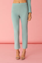 Traje Chaqueta Cornelia & Pantalon Alexandra Verde · Pretty in Pink ·